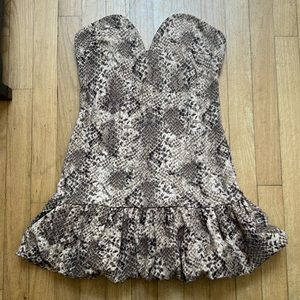 Market strapless mini dress. Women medium